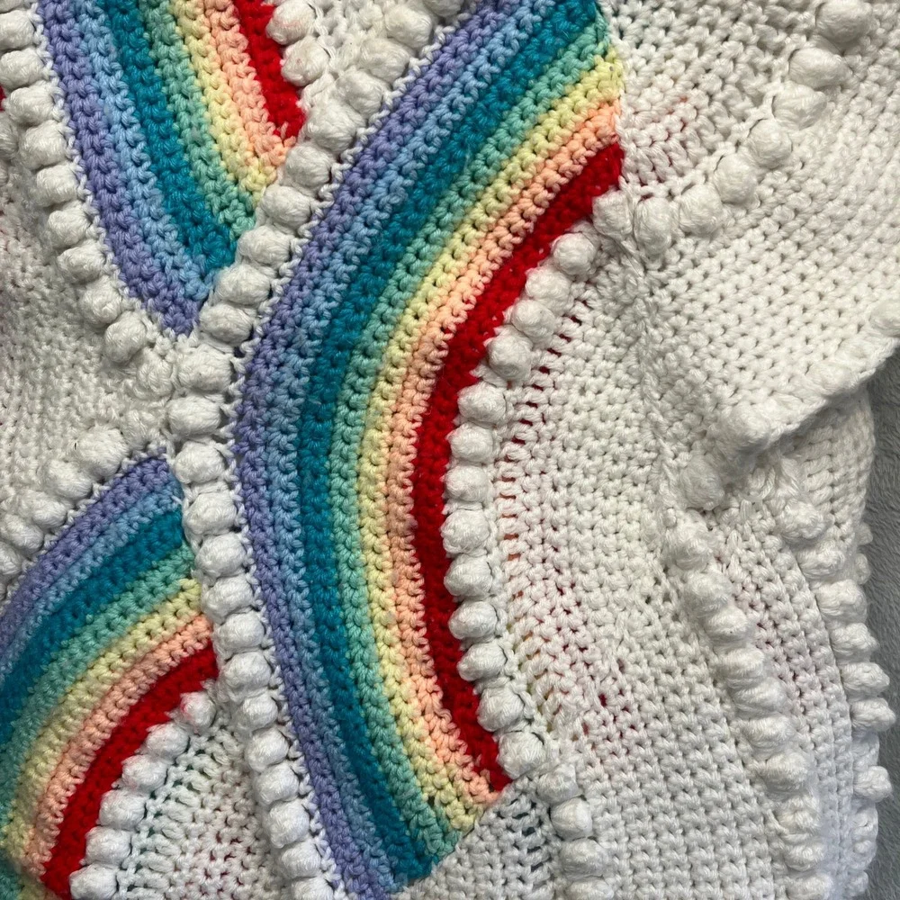 Handmade Crochet Blanket White Rainbow Bobble Stitch Scalloped Throw 80x60